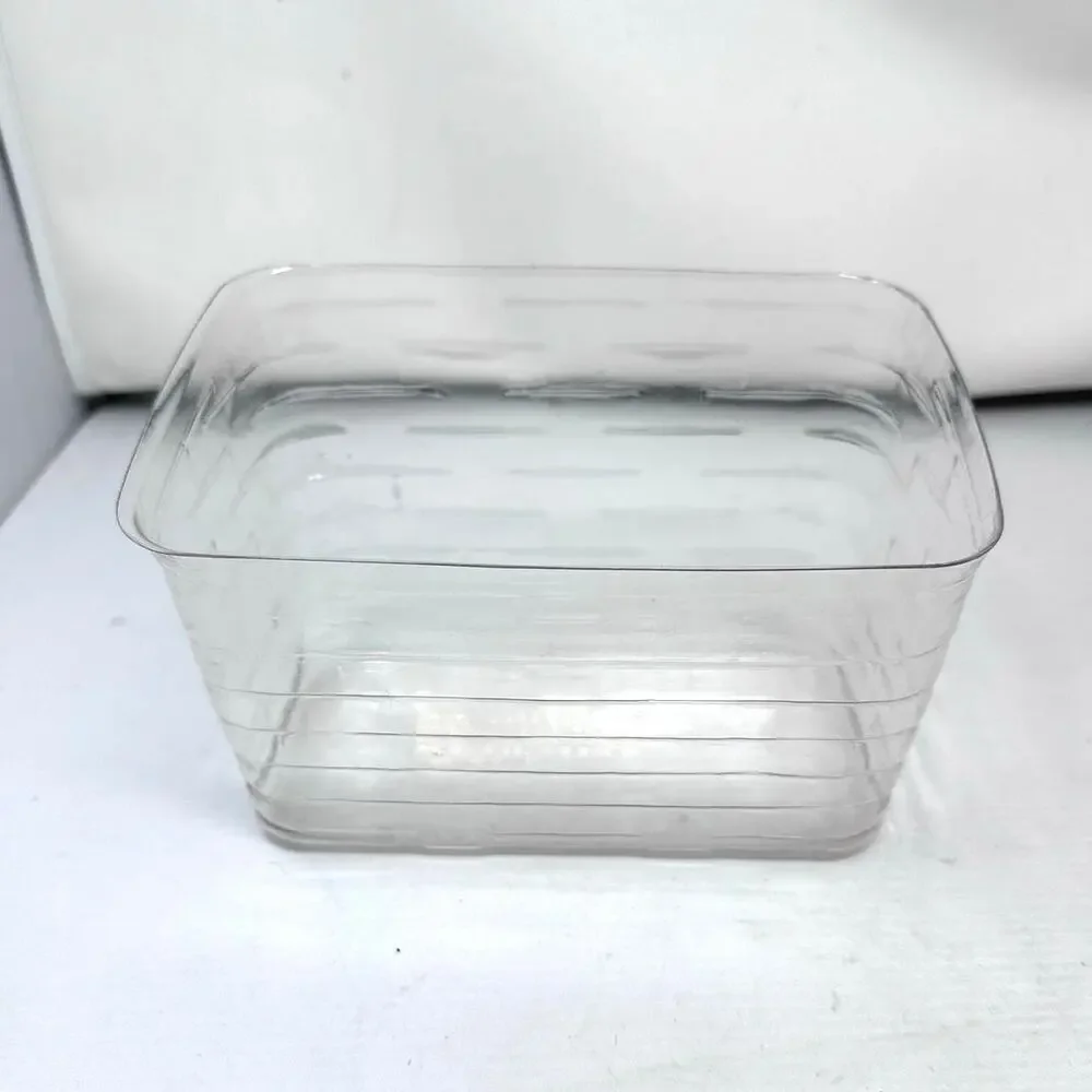 RETIRED Longaberger basket 1997, blue patterned liner and plastic insert